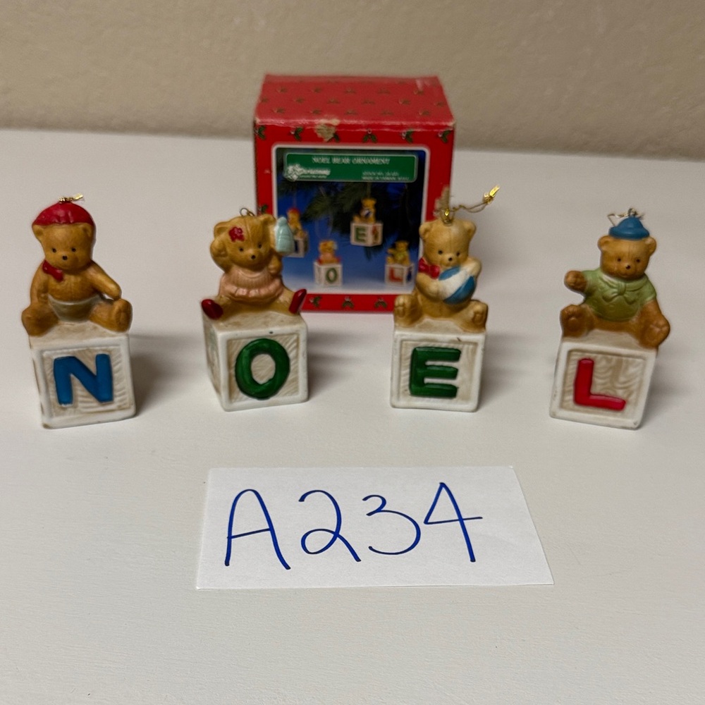 Vtg NOEL Christmas Bear Block Ornaments Set
